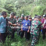 Kekurangan Air Bersih Pangdam Tinjau Mata Air di Desa Ban