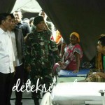 Panglima TNI Dampingi Presiden Kunjungi Pasien Korban Gempa Di Rumah Sakit Lapangan TNI