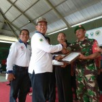 Berkontribusi Wujudkan Hidup Sehat Babinsa Marga Terima Penghargaan