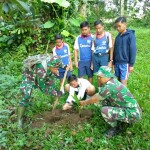 Karya Bhakti Penghijauan, Kodim Tabanan Tanam 900 Pohon Di Areal Pura Besi Kalung