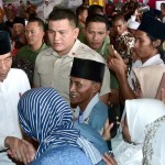 Presiden Serahkan 2.050 Sertifikat Hak Atas Tanah untuk Rakyat di Bangkalan