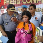 Pelaku Mengaku Sebagai Bhayangkari Menipu Korban Untuk Masuk Polisi