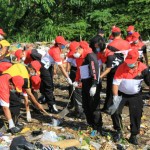 Kapolres Karangasem Mengajak Anggota dan Masyarakat Menjaga Kebersihan
