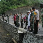 Pangdam IX/Udayana Apresiasi TMMD Ke 104 di Desa Peninjoan   