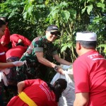 TNI-Polri Bersinergi Gerakan Semesta Berencana Bali Resik Sampah Plastik