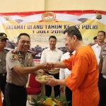 Hari Bhayangkara Ke-73 Polresta Denpasar Giat Syukuran Bersama Para Tahanan Rutan