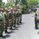 Babinsa Dan Bhabinkamtibmas Bersinergi Berikan Pelatihan Kepad Linmas