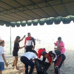 Bersama Anggota Polairud Polres Badung Kerja Bakti Di Pantai Petitenget