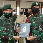 Pangkostrad Launching Buku 8 (Delapan) Kekuatan Cakra.