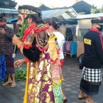 Berbagai Cara Unik Personel TNI Edukasi Warga Untuk Memutus Penyebaran COVID-19