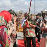 Mayjen TNI Kurnia Dewantara Laksanakan Acara Tradisi Tepung Tawar, Awali Tugas di Kodam IX/Udayana.