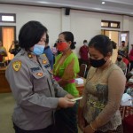 Kabag Sumda Indra Puspani, Hadiri Penyaluran Baksos Tahap II di Kuta Utara