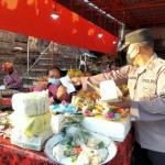 Tim Gabungan TNI – POLRI Pantau PPKM Darurat di Pasar Mengwi.