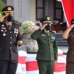 AKBP Leo Dedy Defretes, Ikuti Upacara Hari Pahlawan Nasional di Puspem Badung.