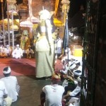 Bhabinkamtibmas Desa Munggu Bersinergi Dengan Pecalang Amankan Giat Masyarakat