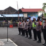 Personil Polres Menerima Pengarahan Kapolres AKBP Le Dedy Defretes, SIK, SH, MH.
