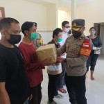 Kapolsek Abiansemal serahkan Bantuan Sosial ke  Yayasan Pertuni.
