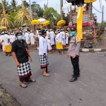 Babhinkamtibmas Lakukan Pengamanan Kegiatan Melasti.