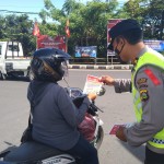 Ops Bina Kusuma Agung-2022, Sat Binmas Polres Klungkung Pasang Spanduk