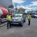 Unit Samapta Pantau Ketersediaan BBM Di  SPBU Kelurahan Kerobokan Kaja.