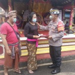 Orang Tua Anggota Meninggal Dunia, Kapolsek Abiansemal Beserta Anggota Melayat ke Rumah Duka