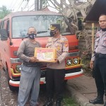 Sopir Angkot Di Abiansemal Dapat Bantuan Sembako Dari Kapolres Badung