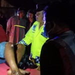 Tertimpa Pohon Suar, Pengendara Sepeda Motor Alami Patah Kaki
