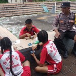 Bhabin Berikan Edukasi Terkait Isu Penculikan.