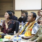 Kapolres Badung Nonton Bareng Pagelaran Wayang Kulit ‘Wahyu Makutharama”