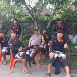 Akrabnya Bhabinkamtibmas Dengan Pecalang