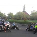 Sat Lantas Polres Badung Laksanakan Pengaturan Lalu Lintas Demi Kenyamanan Dan Keamanan Pengendara