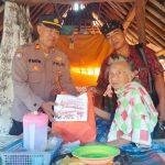 Polsek Mengwi Terus Salurkan Bantuan Paket Sembako Gratis Kepada Warga Kurang Mampu