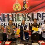 Tim Saber Pungli Amankan Pelaku Pungli Di Pelabuhan Gilimanuk.