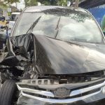 Avanza Ringsek Jalan Raya Kapal Macet.