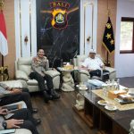 KAPOLDA BALI MENERIMA AUDIENSI PARISADHA HINDU DHARMA INDONESIA PROVINSI BALI