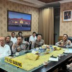 Kapolres AKBP Teguh Priyo Wasono Ikuti Zoom Meeting Hari Bhayangkara ke-77