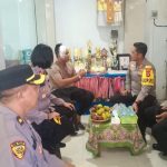 Kapolres AKBP Teguh Priyo Wasono Besuk Anggotanya Sakit
