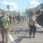 Bhabinkamtibmas Desa Mengwi Lancarkan Giat Pengabenan