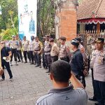 Polsek Dentim Amankan Aksi Kampanye Frontier Bali di Depan Kantor Gubernur