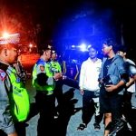 Bergerak Perlahan, Pertajam Pemantauan: Polsek Dentim Jaga Keamanan Malam melalui Blue Light Patrol
