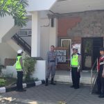 Subsatgas Gatur OMB Agung 2023-2024 Laksanakan Pengaturan Arus Lalin depan KPU Bali