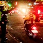 Cegah Kemacetan Malam Hari Unit Lantas Polsek Kuta Utara  Lakukan Pengaturan
