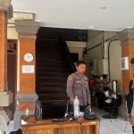 Anggota Satgas Humas OMB Agung 2024 Melakukan peliputan di kantor KPU Badung