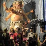 Jaga Desa: Bhabinkamtibmas Bersama Linmas Lakukan patroli Sambang Ke Banjar-banjar.