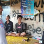Upaya Meningkatkan Kesadaran Kamtibmas: Bhabinkamtibmas Lakukan Patroli Sambang, sampaikan Himbauan Keamanan