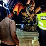 Patroli Blue Light Polsek Kuta Selatan Dini Hari, Pantau  Pemuda yang siapkan  Ogoh-Ogoh