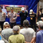 Polsek Kuta Utara Jumat Curhat Dengar Keluhan Buruh Di Jalan Kayu Tulang