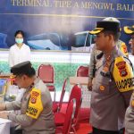 Kapolres AKBP Teguh Priyo Wasono Dampingi Wakapolda Bali Cek Pos Pelayanan Ops Ketupat Tahun 2024