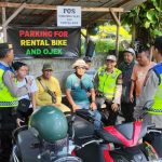 Jumat Curhat, Polsek Densel Ajak Pelaku Transportasi Untuk Tertib Berlalu Lalu Lintas