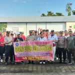 Melalui Gotong Royong, Kapolsek Abiansemal Tingkatkan Kedekatan Dengan Warga